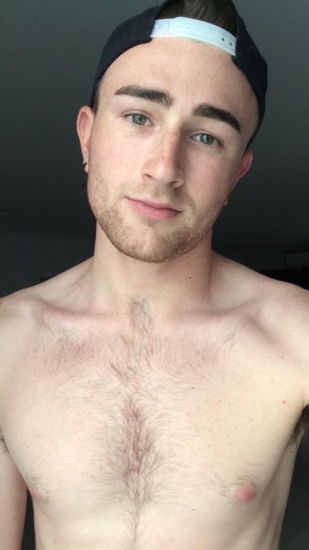 suuperiior:Am I not pretty enough? Is my heart too broken?
