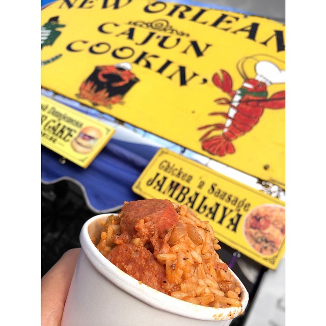 .: 5$ jambalaya with huge chunks of pollo and sausage:. prolly the quickest and most memorable thing i had today at the eat real festival #schmackin #igerseastbay #eatrealfest (at Jack London Square)