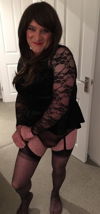 mymmmmasquerade: heels-stockingsforme: Does my bum look sexy in this skirt? X Check closely…p