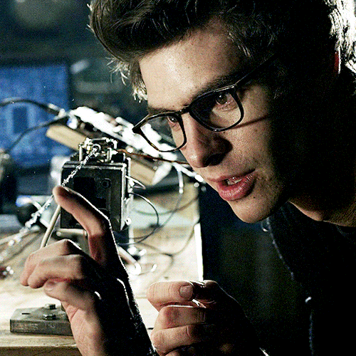 Andrew Garfield As Peter Parker In The Amazing Spider-Man (2012)