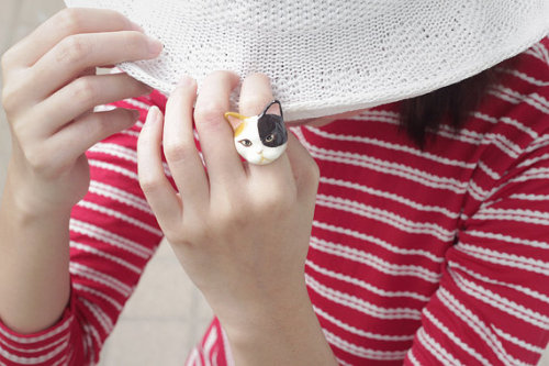 lesstalkmoreillustration: Handmade Enamel Animal Rings by Goodafternine On Etsy   *More Things & Stuff    