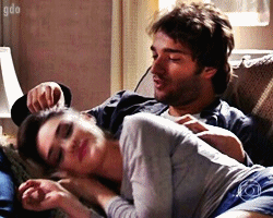 garotadeontem:  Fabine + cuteness 