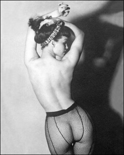 bettie-may-page:Number 7Beautiful Backside Of Bettie’s Butt