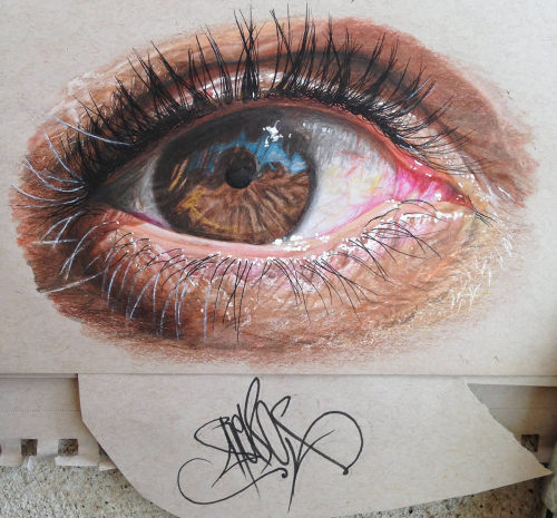 peppomint: estebanvewi: Hyperrealistic Eyes Drawn with Colored Pencils WHAAAAAT