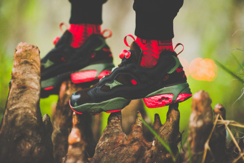 sneakerwars:SNEAKER POLITICS Ã REEBOK INSTA PUMP FURY ROUGAROU