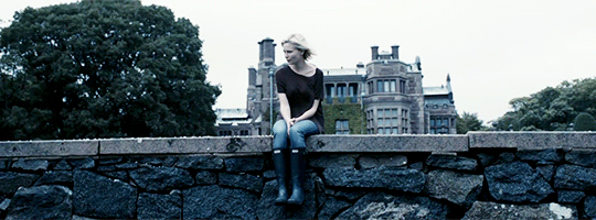 oscar-isac: Kirsten Dunst in Melancholia (2011) dir. Lars von Trier  