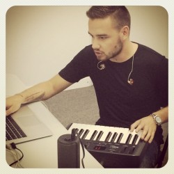 direct-news:  OneDirection: Liam working on his remixing skills again! 