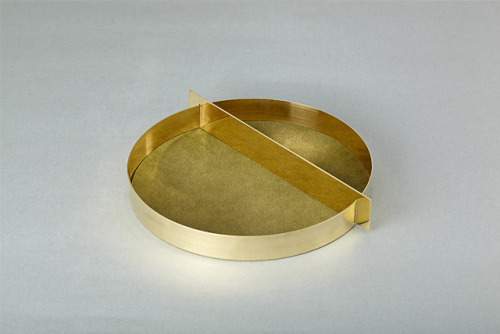 say hi to_ ‘Saturn Tray’ by MENUHA | The Holiday Gift Guide | VIII. The Comtesse