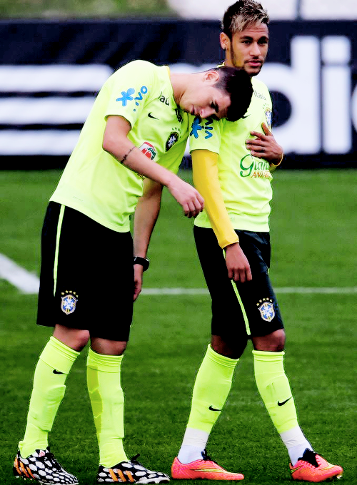 0bianidalas:  Endless list of pictures of Neyscar❥ 55/♒ 