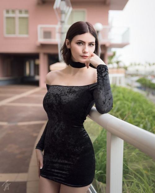 sarahtimpson: classy-cute-sexy:Emily Aurelia So lovely xxx