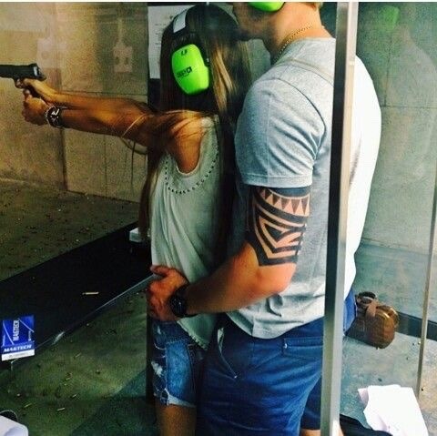 countrymatch:  tennesseebelle:  Relationship goals  Right To Bear Arms  Ugh I want this so bad 😩