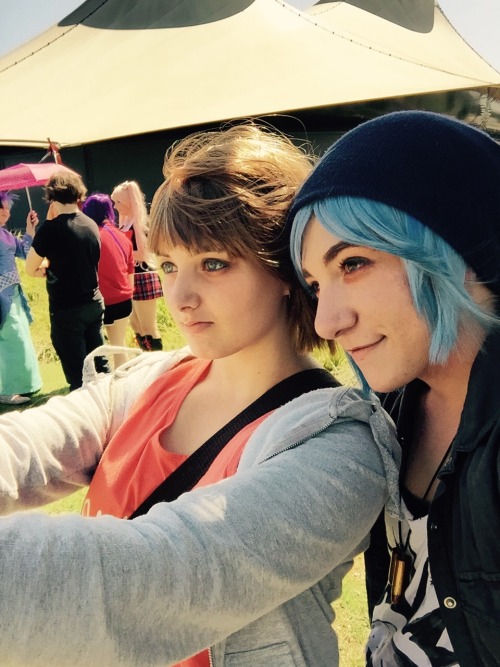 goofy pricefields, bc god knows we need them. ft. @caninequeen as max