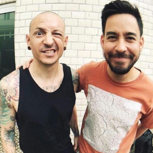 Chester Bennington icons. rip to one of my favorite siger.