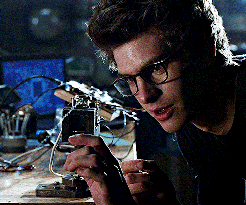 ANDREW GARFIELD As Peter Parker In THE AMAZING SPIDER-MAN (2012) Dir. Marc Webb