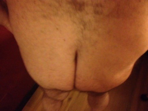 sphincterfeeder2:  SPHINCTER2 PRESENTS HOT ASS SATURDAY!!As you all know I am an expert when it comes to older men’s asses. I like them plump and juicy or old and wrinkled, hairy, smooth - it doesn’t matter. Yes it was made for pooping, but it was