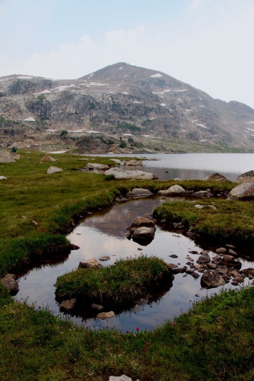 Albino Lake under Lonesome Mountain2017