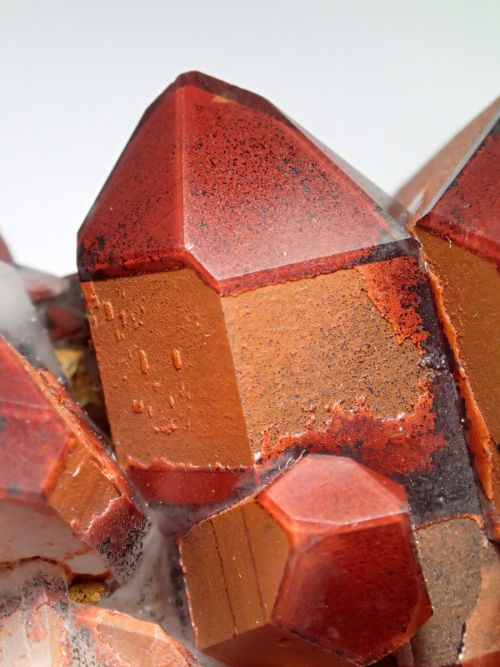 bijoux-et-mineraux:  Red Phantom Quartz - Orange River District, Namibia 