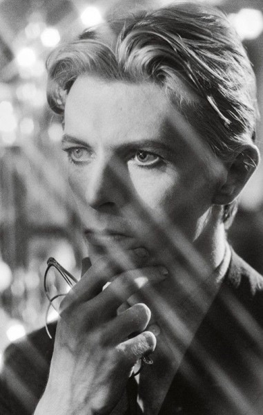 farewellmusic:David Bowie on the set of The Man Who Fell To EarthDavid Bowie on-set