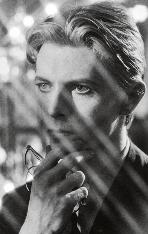 farewellmusic:David Bowie on the set of The Man Who Fell To EarthDavid Bowie on-set