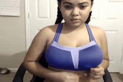 i-luv-thick-bitches:  Follow I luv thick bitches