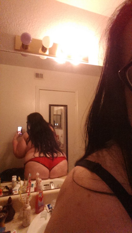 fatsupremacist:  ms flab booty pt2 adult photos