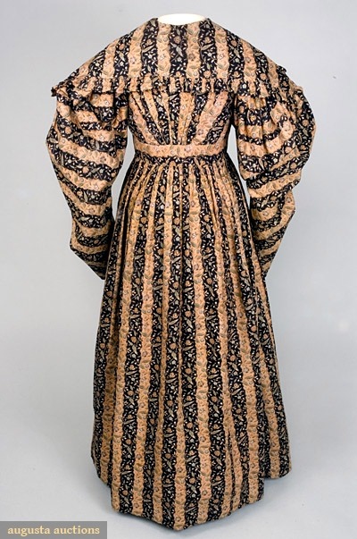 lesmiserablesfashions: Dress c. 1830 [x]