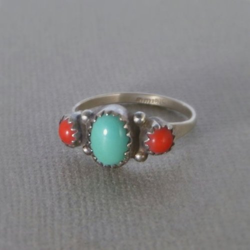  Vintage NATIVE American Indian Jewelry Coral Turquoise Navajo RING Sterling Three Stone BAND Hallma