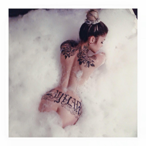 itsall1nk:  More Hot Tattoo Girls athttp://hot-tattoo-girls.blogspot.com