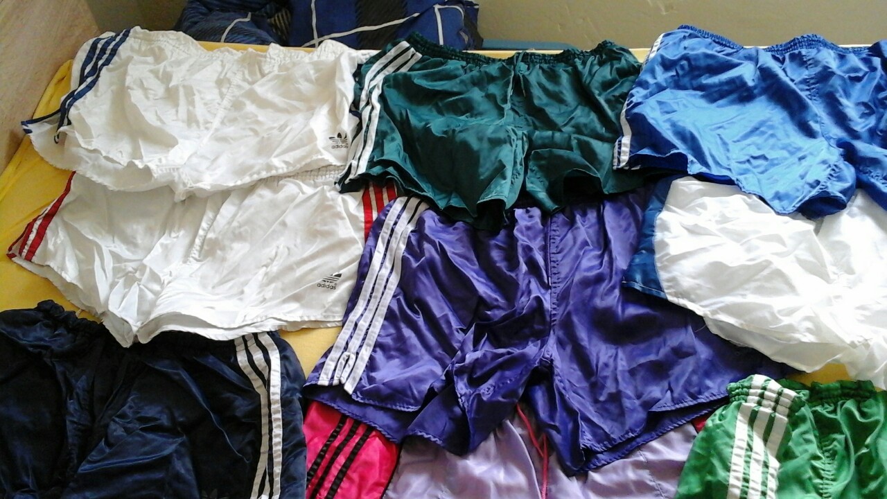 adidaswixman:  feedinglover76: feedinglover76:  Ein kleiner Teil meiner Glanzshorts