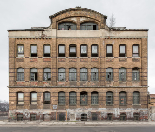 riot36:  Awaiting by Sascha Nau Leipzig got a lot of attention in the last years. Many people are visiting the city each year and many of those are deciding to stay. Buildings that were abandoned after the collapse of the GDR are now being rebuild and