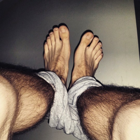 thegaydrawer:     Pretty piggies!