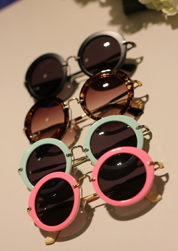 tbdressfashion:  sunglasses
