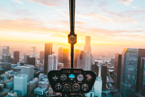 flying around los angeles. by Ravi Vora tumblr | instagram