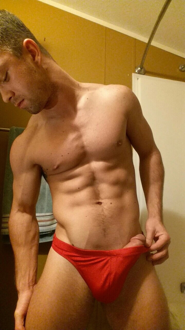 thingsilike90210:  txcwbysexy:txcwbysexy:  Sexy Ass Striptease  Sexy      (via TumbleOn)