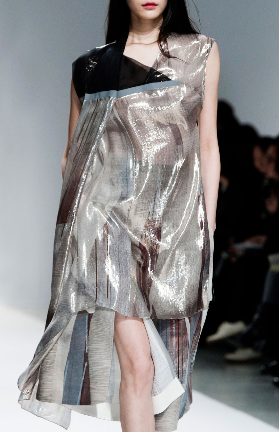 thatskevs:  fashionloveskarl:  Hussein Chalayan Fall Winter 2014  .