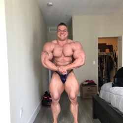 Dallas McCarver - Sitting @335lbs.