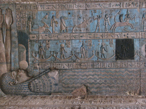 uulemnts:  statues-and-monuments: statues-and-monumentsTemple of Hathor, Dendera,
