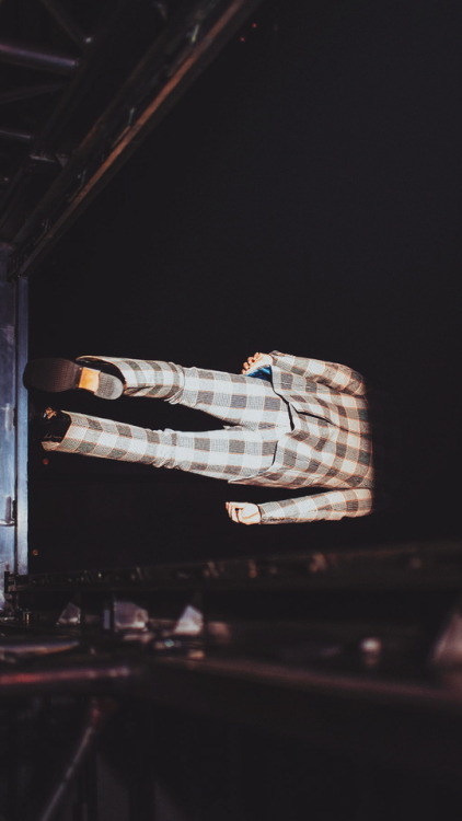 beataxbeda: Harry Styles Live On Tour wallpapers PART 2 PART 1 PART 3 PART 4 PART 5 PART 6