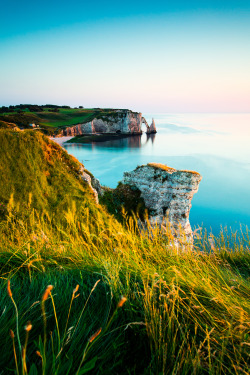 theencompassingworld:  noizzex:  Étretat