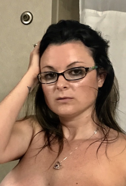 letzdoitnow69:  Trying to get something together so that I can meet my followers! Wondering how many of y'all would come to Texas to see / meet me in person ! ? !