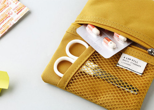 Stunning Mini PocketThese mesh pocket mini pouches are attractive option for personal belongings sto