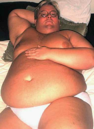 luvbigbelly:  I jacked off to this guys pics many times back in the days. 