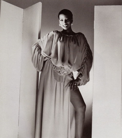 Vogue Paris March 1978, Ombres et Lumières Mounia by Horst p. Horst