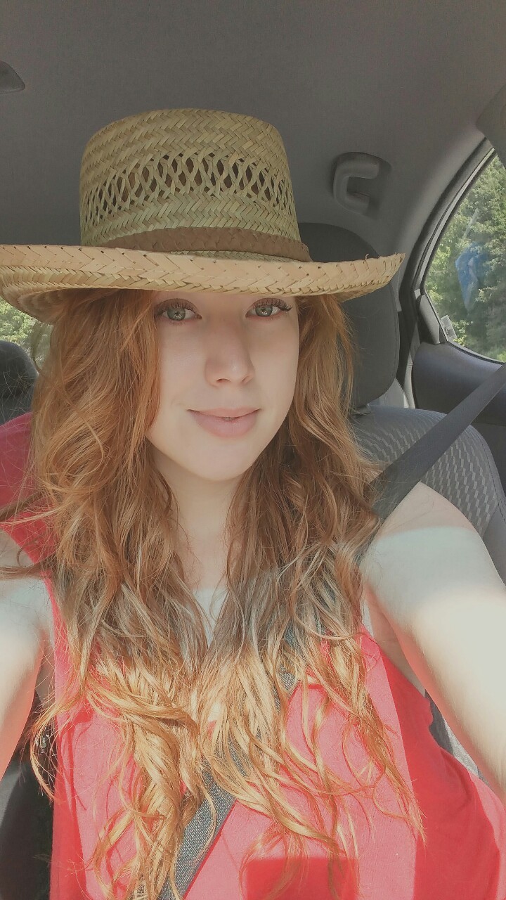 sunlitbeachtrash:  tagged by @aloe-goddess. the first selfie on this phone and the