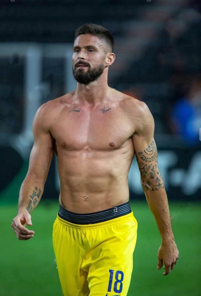 Hot Football Players On Tumblr Daddy Giroud