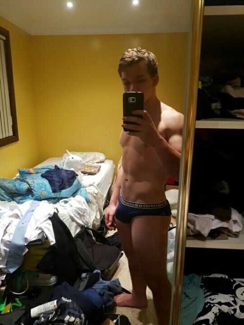 alphabondsnewy: Hot submissions from hot followers I recommend following this guy!