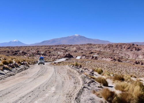 moksaryan:4x4 trip to UyuniOnce we had crossed the border between Chile and Bolivia, we got into our