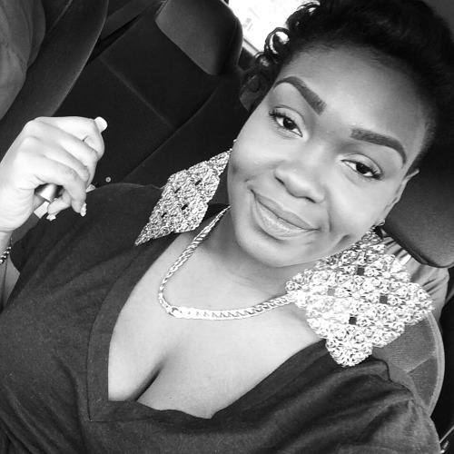 myythegreat:  I love this picture, but I don’t even look like  myself.