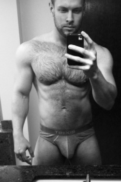 vikingbulges:  http://www.hungland.com/