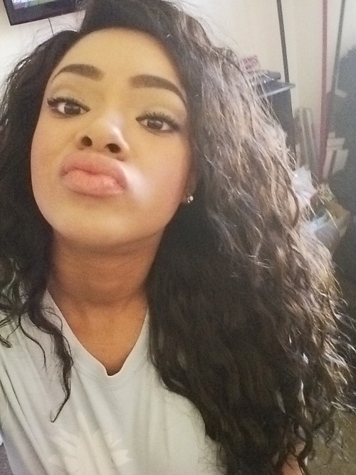 thisgirlspeaks:I have an entire album of lovely faces.(I don’t like to post smile-pics but there’s n
